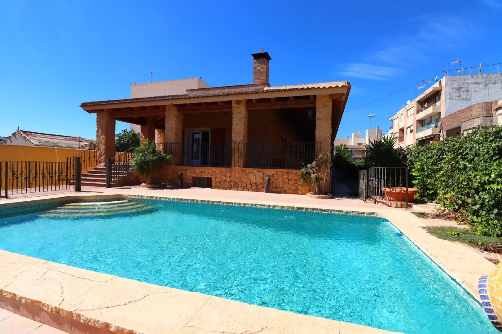 Villa mit Pool zum Verkauf in Formentera del Segura
