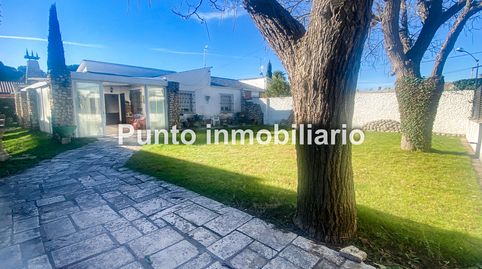 Foto 2 de Casa adosada en venta en Calle Catalpa, Tudela de Duero, Valladolid