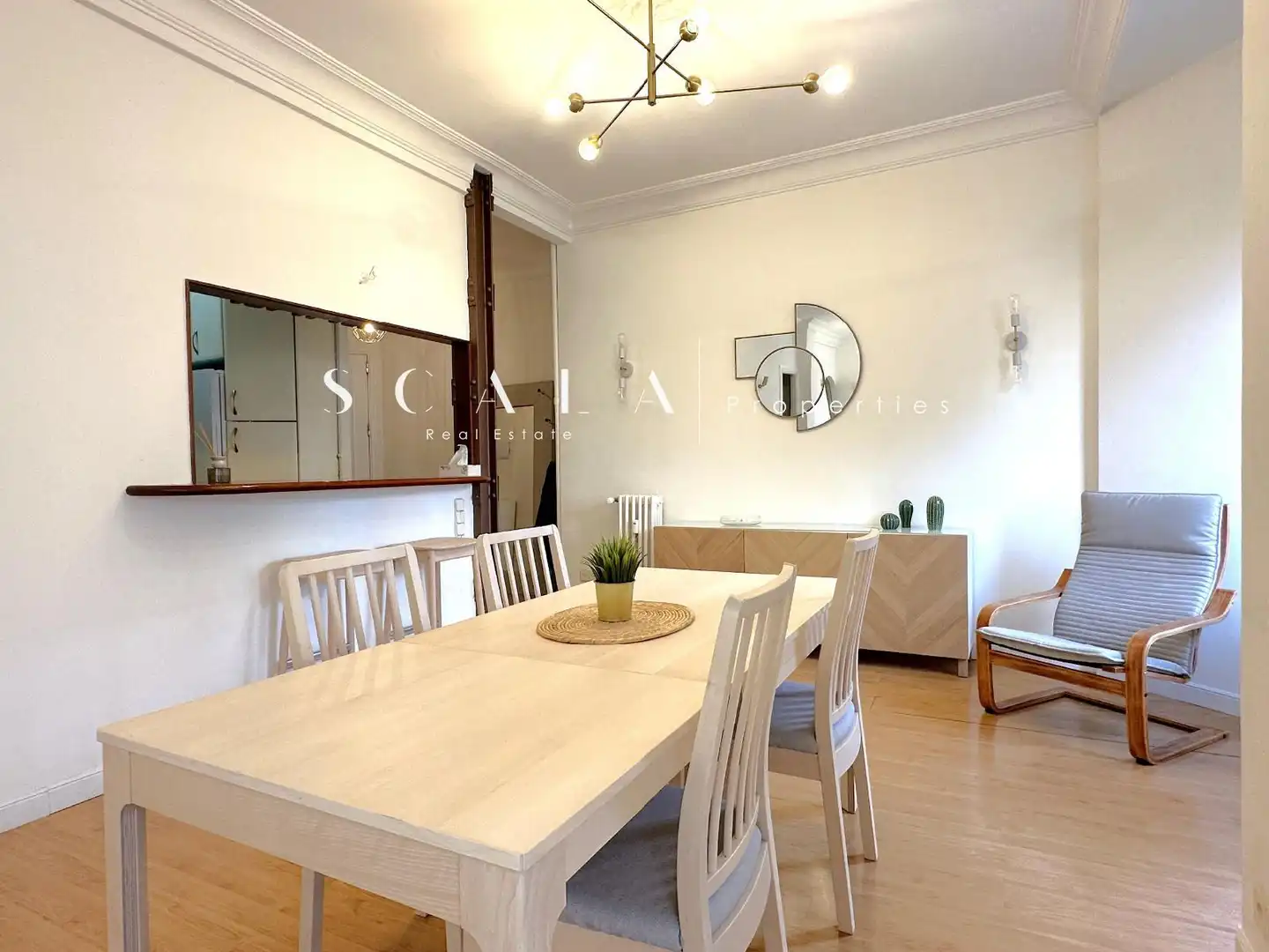 Wohnung zur Miete in Infanta Isabel, Jerónimos