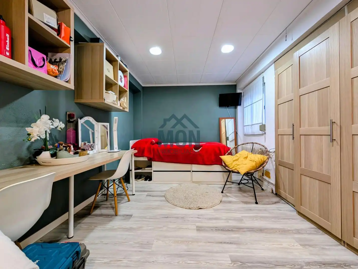 Habitación de Ático en venta en Catarroja con Calefacción, Parquet y Terraza