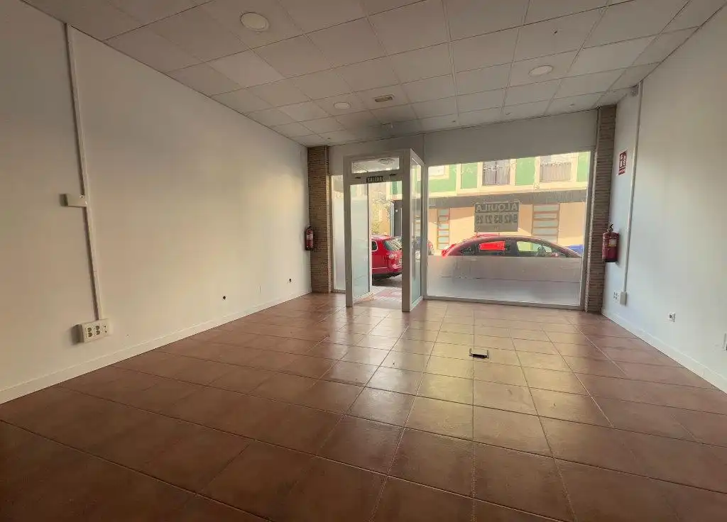 Commercial properties for rent in Los Corrales de Buelna 