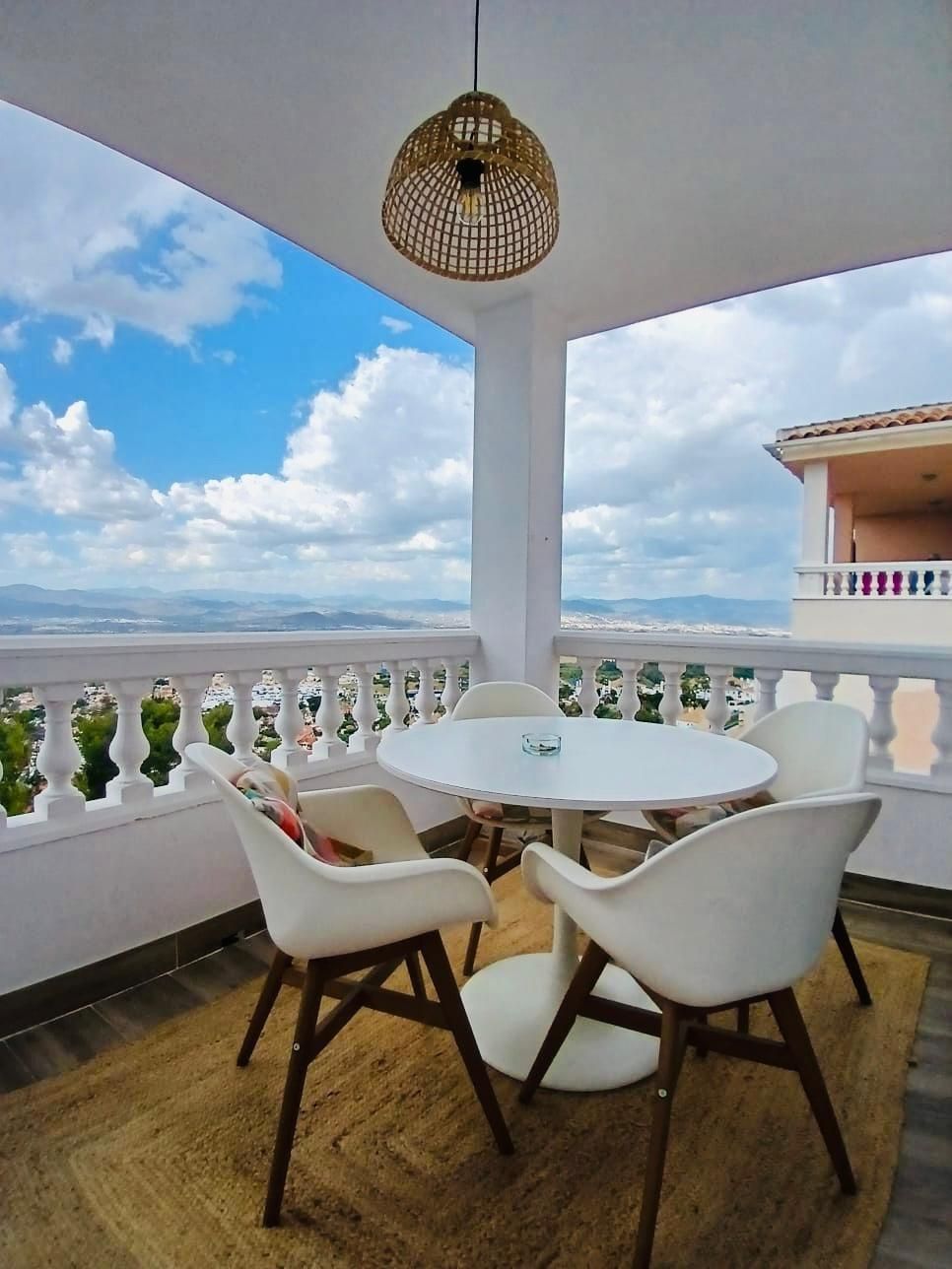 Casa adosada en venda a Manantiales - Lagar - Cortijo