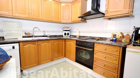 Foto 4 de Piso en venta en Avenida Reyes Católicos, Alginet, Valencia