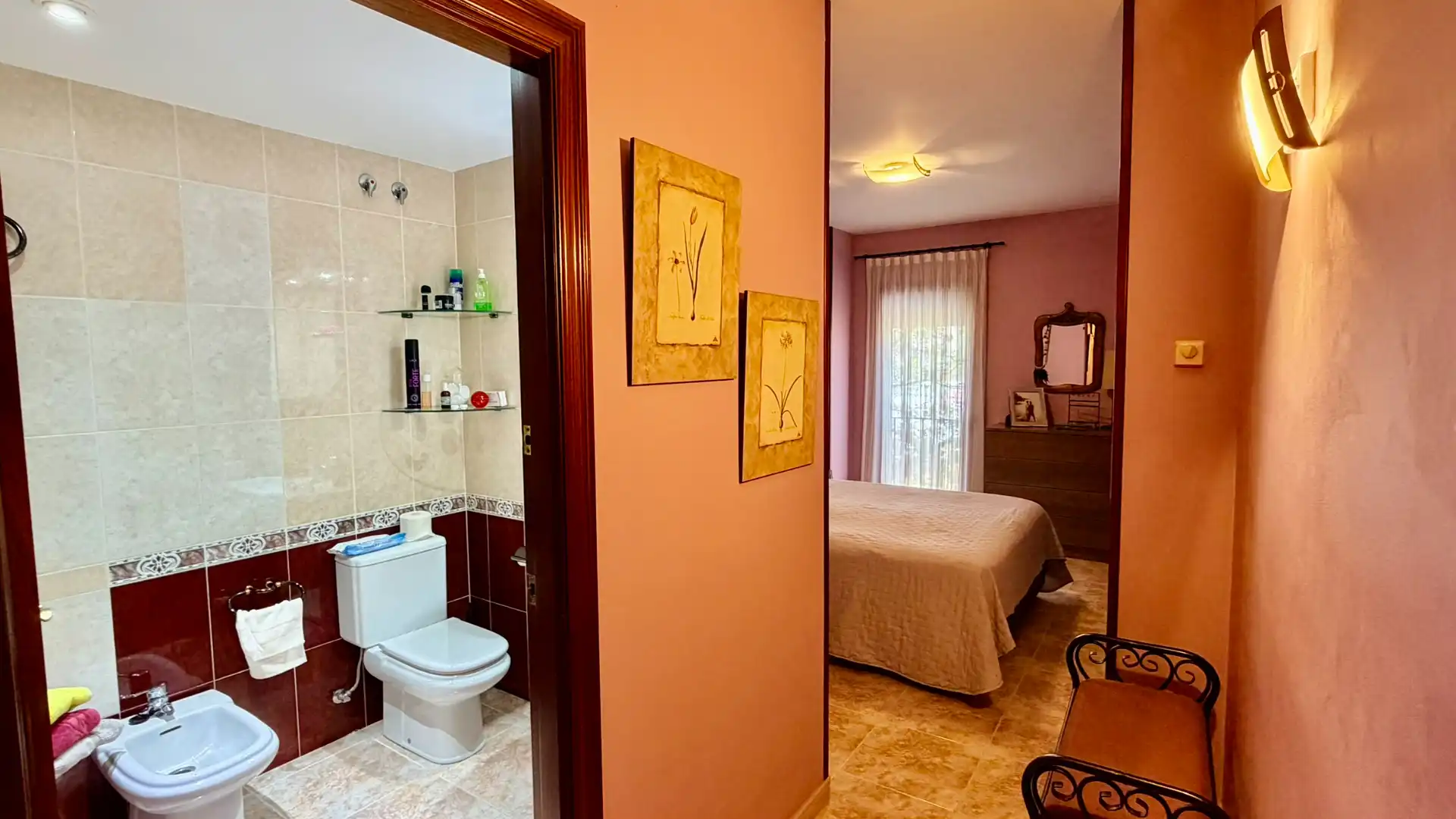Baño de Casa adosada en venta en Palau-saverdera con Aire acondicionado, Calefacción y Jardín privado
