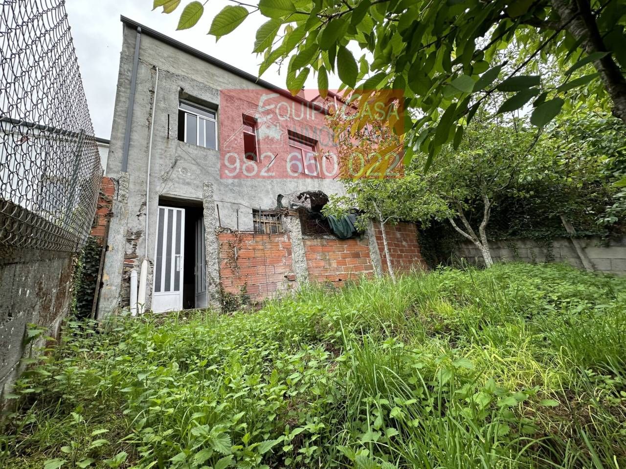 Casa adosada en venda en Lugo Capital amb Jardí privat, Terrassa i Alarma