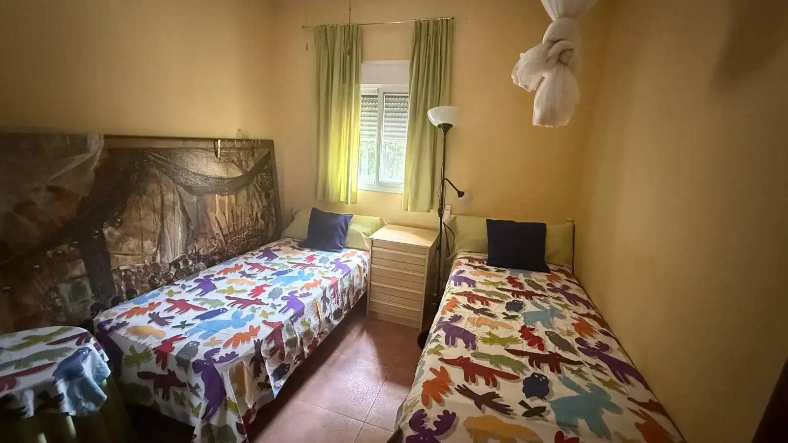 Schlafzimmer von Haus oder Chalet zum Verkauf in El Puerto de Santa María mit Klimaanlage, Privatgarten und Abstellraum