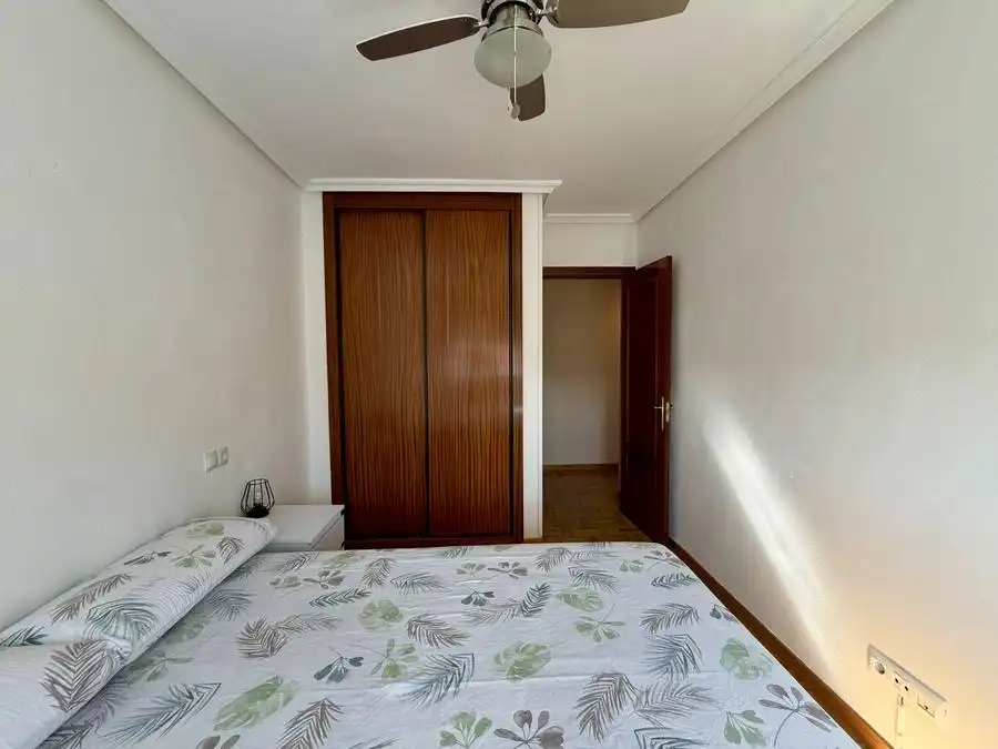 Schlafzimmer von Wohnung zum Verkauf in Madrid mit Klimaanlage, Heizung und Schwimmbad