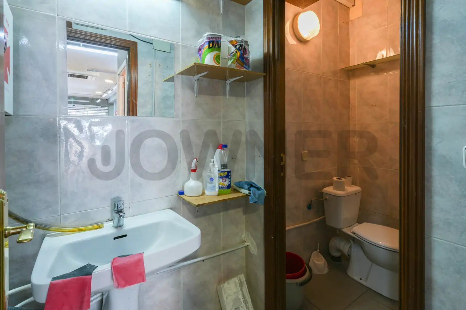 Badezimmer von Geschaftsraum zur Miete in Fuenlabrada mit Klimaanlage