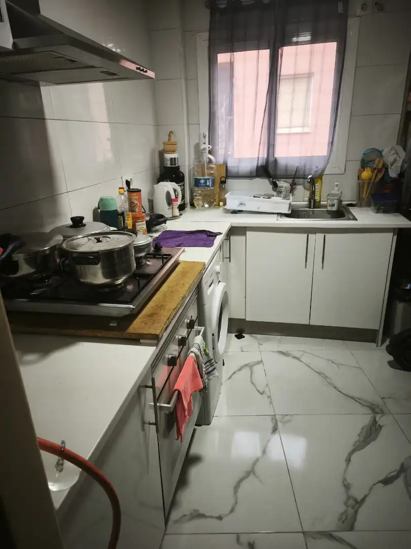 Cuina de Pis en venda en Valencia amb Moblat, Forn i Rentadora