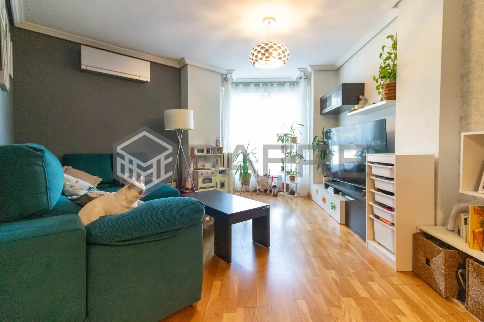 Wohnzimmer von Wohnung zum Verkauf in Madrid mit Klimaanlage, Heizung und Parkett