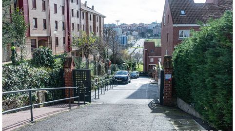 Foto 4 de Garatge en venda a Avenida Cantabria, La Pereda, Santander