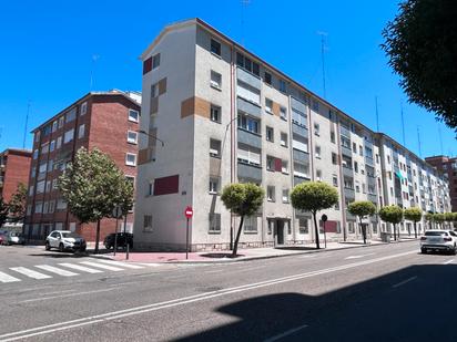 Exterior view of Flat for sale in Valladolid Capital