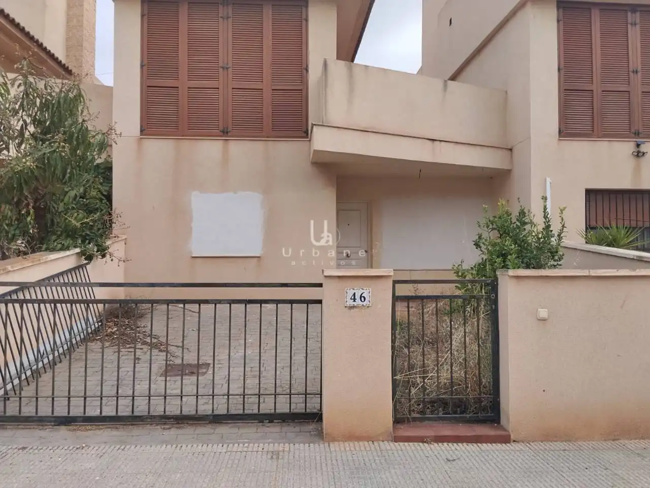 Adosado con piscina en venta en Calle carmen 46