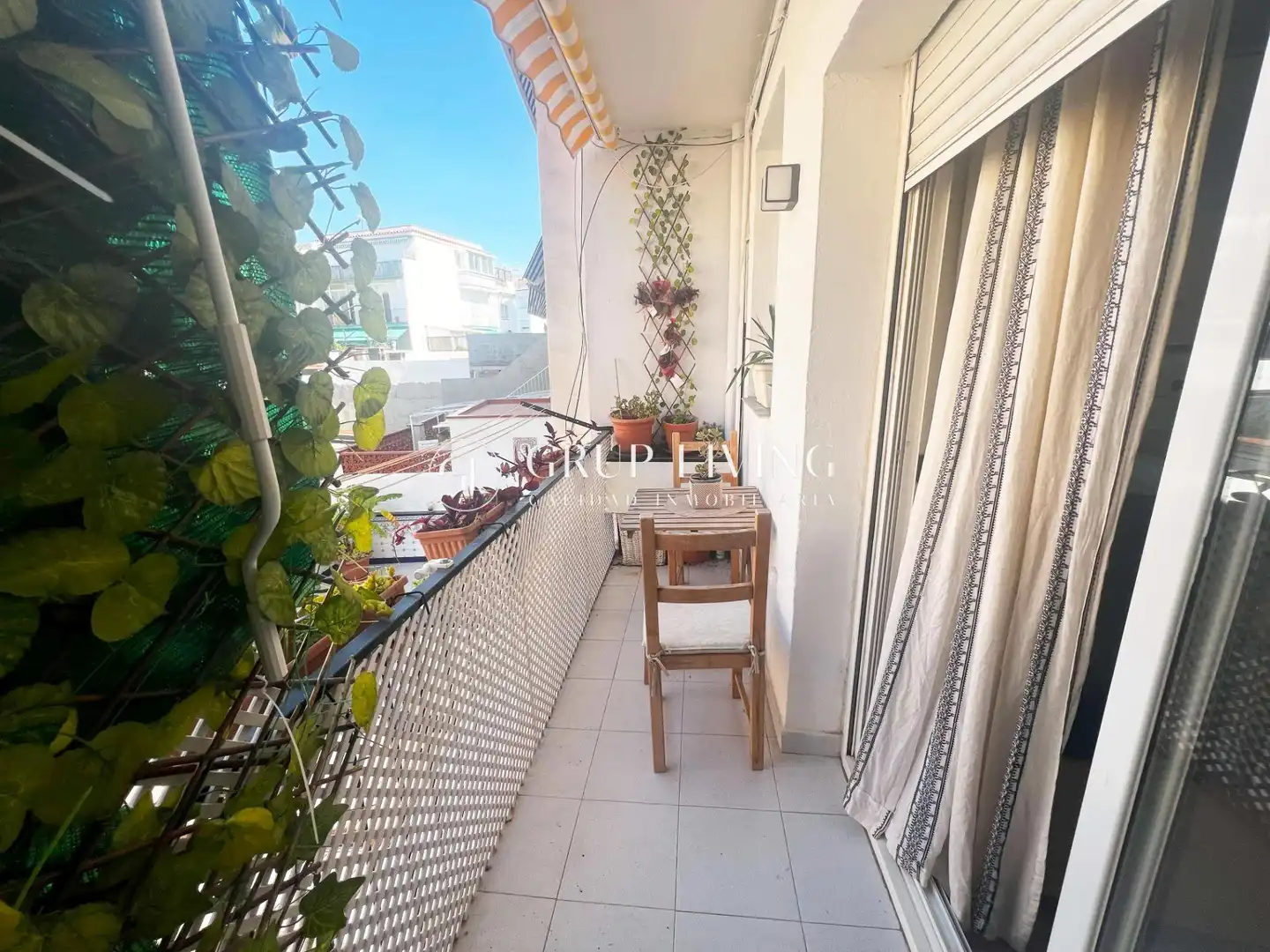 Piso de alquiler en Avenida De les Flors, Ametllers - Poble-Sec