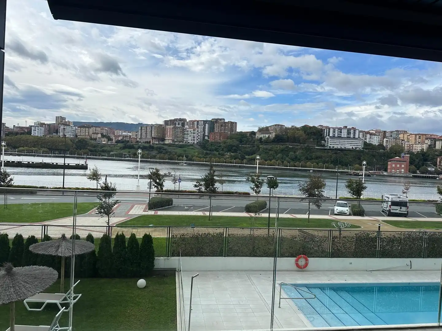 Piso con piscina en alquiler en Lamiako - Txopoeta, imagen 4