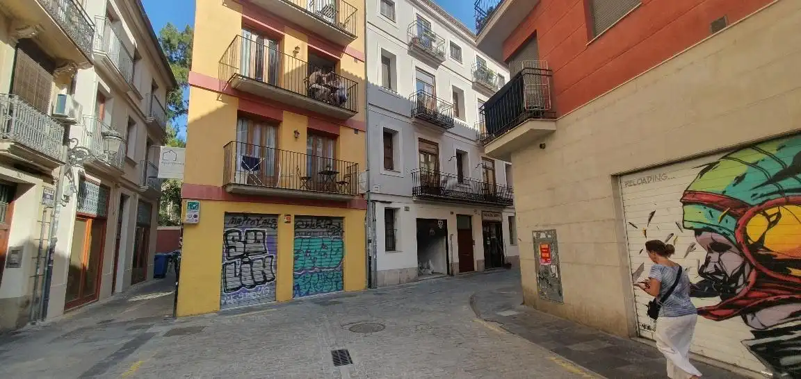 Vista exterior de Local de alquiler en Valencia