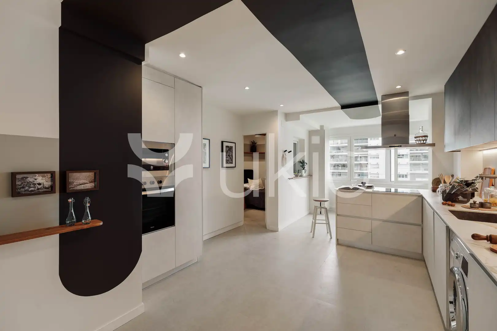 Cuina de Apartament de lloguer en Barcelona amb Aire condicionat, Calefacció i Terrassa