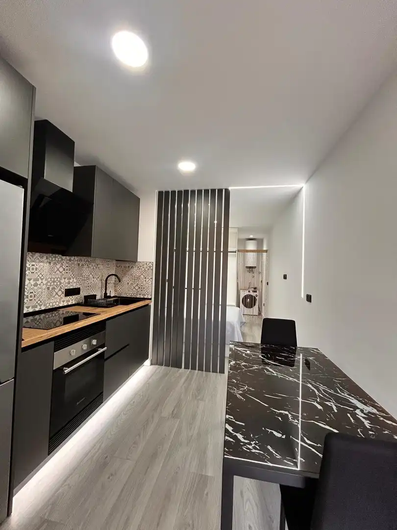Cuina de Loft de lloguer en Murcia amb Aire condicionat i Moblat