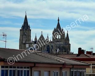 Exterior view of Duplex for sale in León Capital   with Heating, Parquet flooring and Terrace