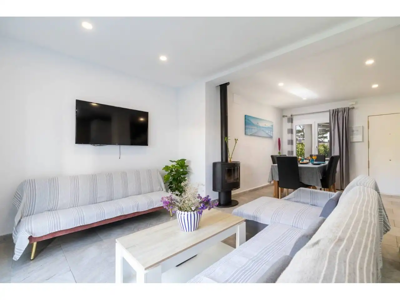 Sala de estar de Casa o chalet en venta en Chiclana de la Frontera con Aire acondicionado, Jardín privado y Terraza