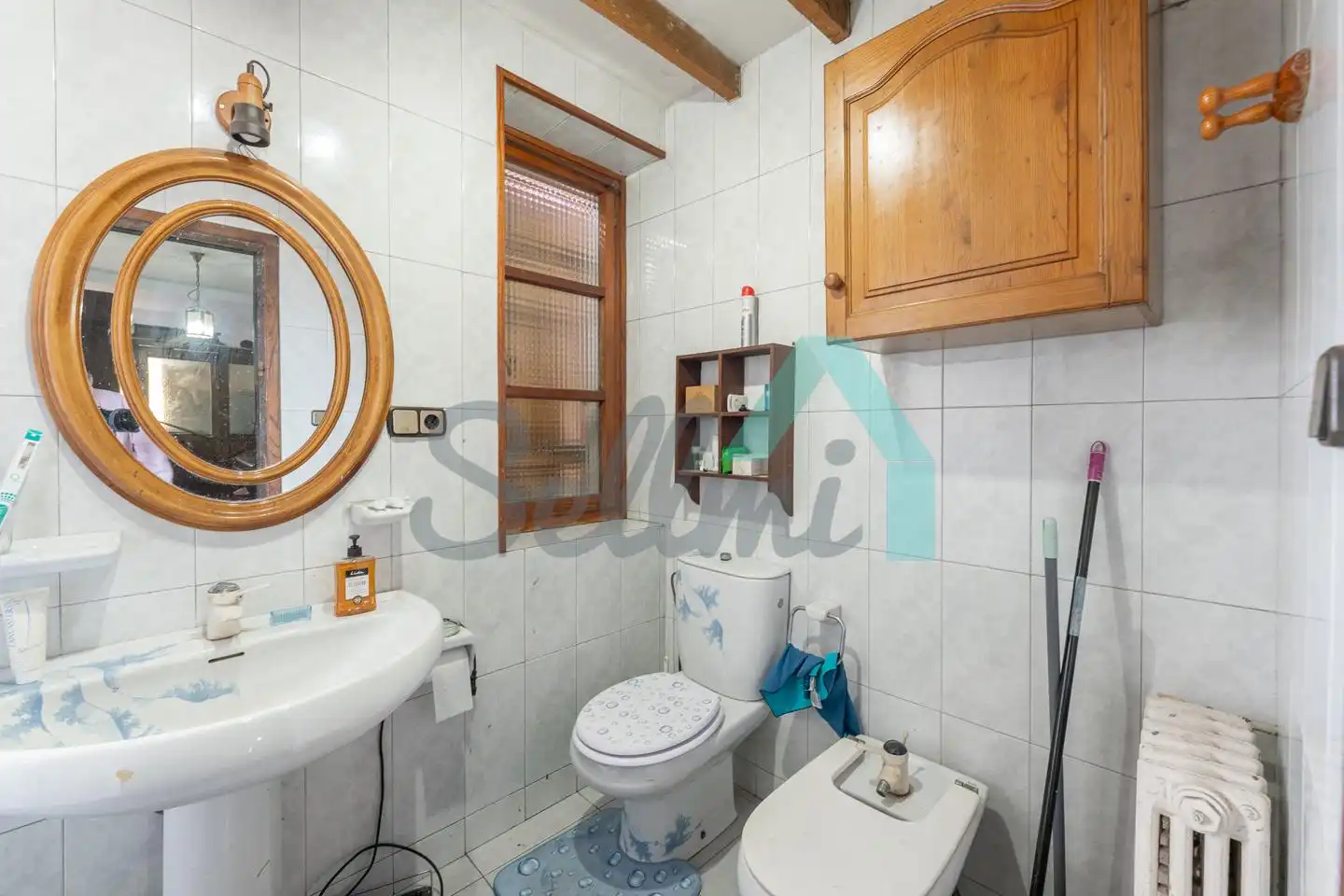 Bathroom of Buildings for sale in Oviedo 