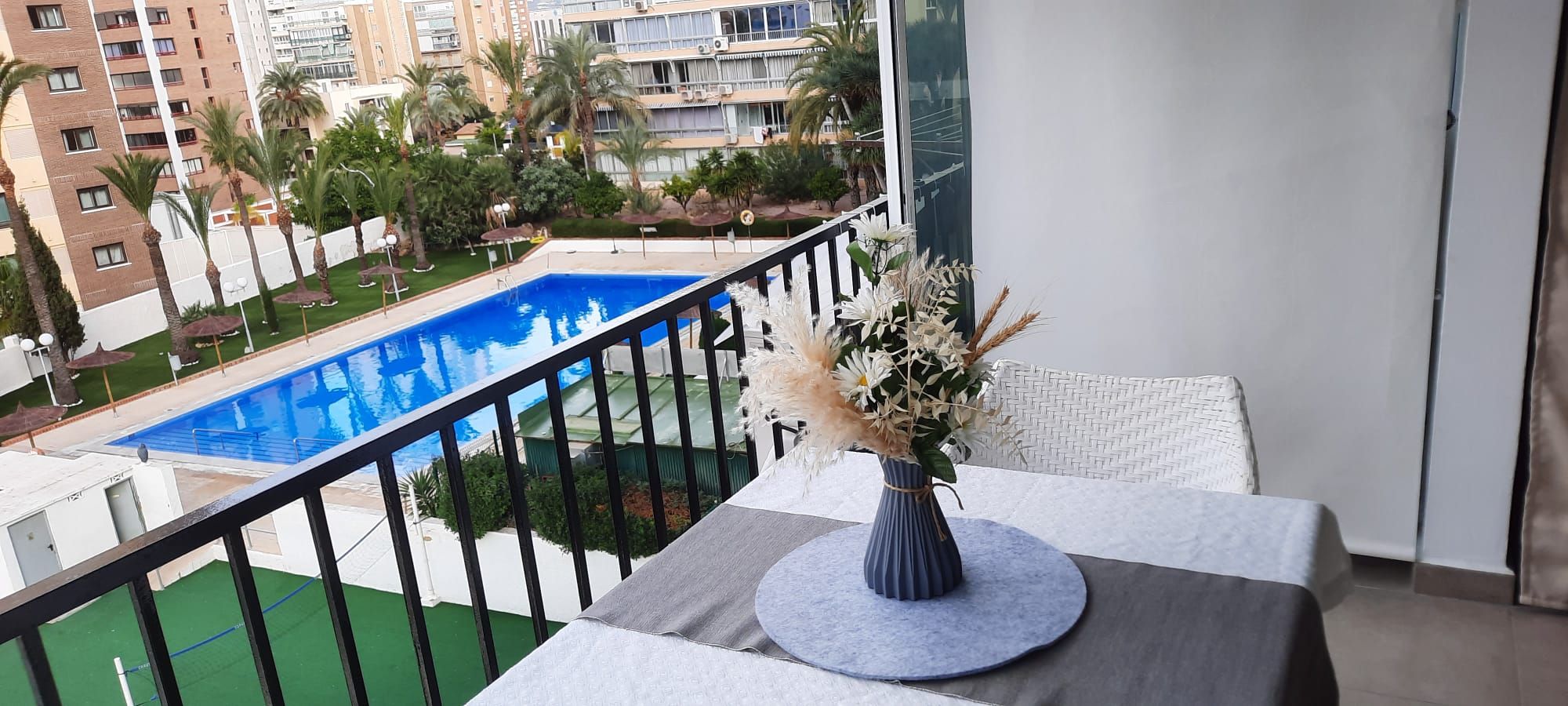 Terrassa de Apartament en venda en Benidorm amb Piscina, Moblat i Piscina comunitària