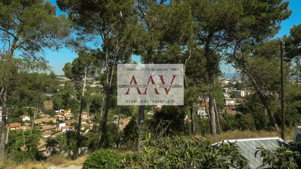 Casa o xalet en venda en Cerdanyola del Vallès amb Aire condicionat, Calefacció i Jardí privat