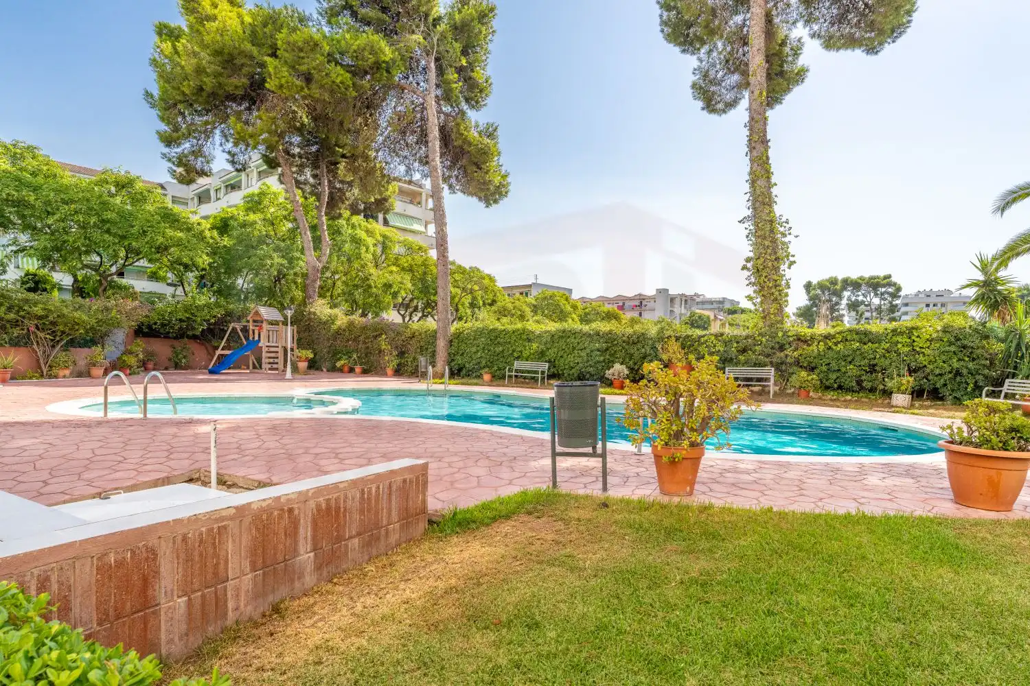 Piscina de Pis en venda en Salou amb Aire condicionat, Calefacció i Terrassa