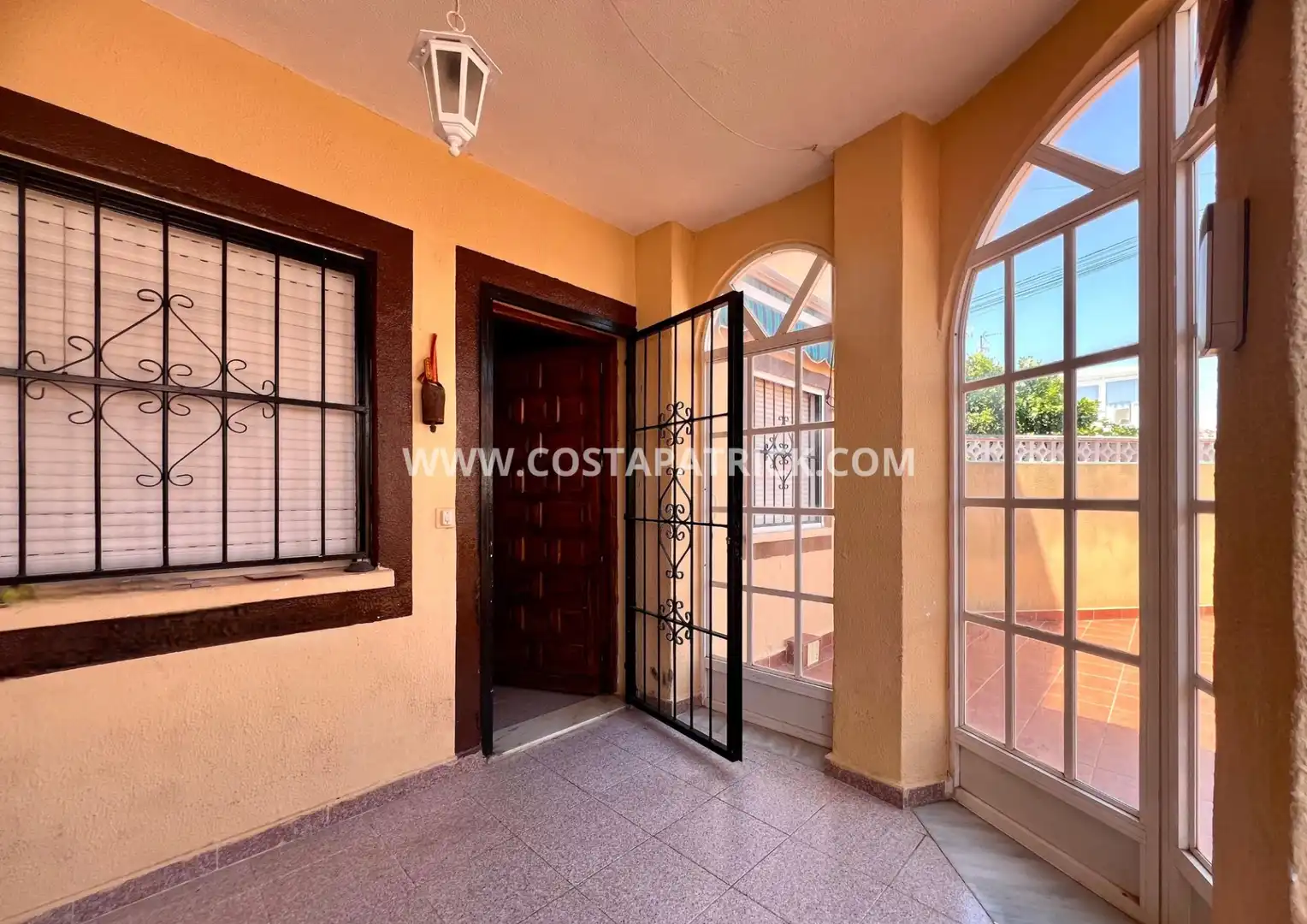 Casa adosada en venta en Los Alcázares con Amueblado y Lavadora