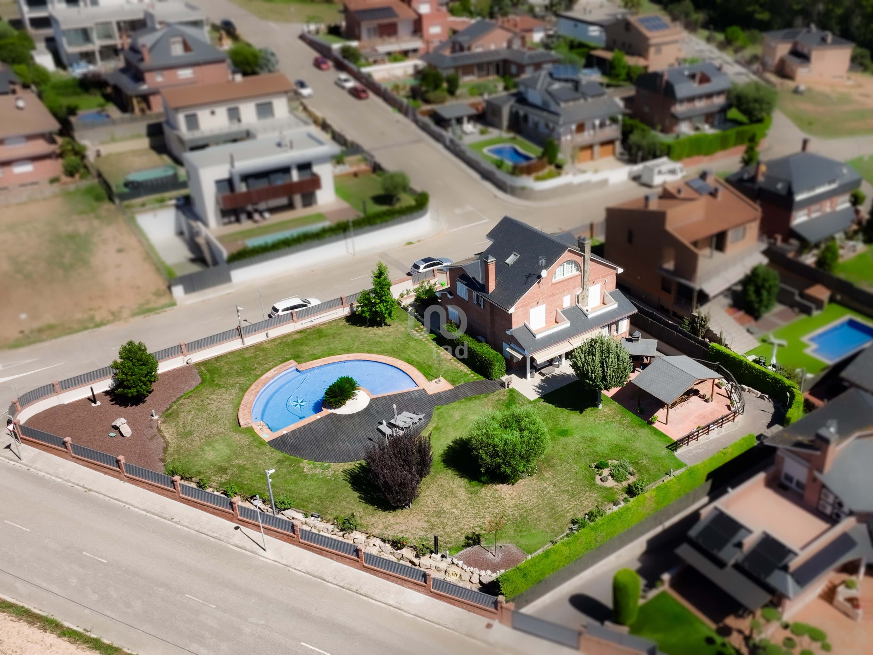 Piscina de Casa o xalet en venda en Palau-solità i Plegamans amb Aire condicionat, Calefacció i Terrassa