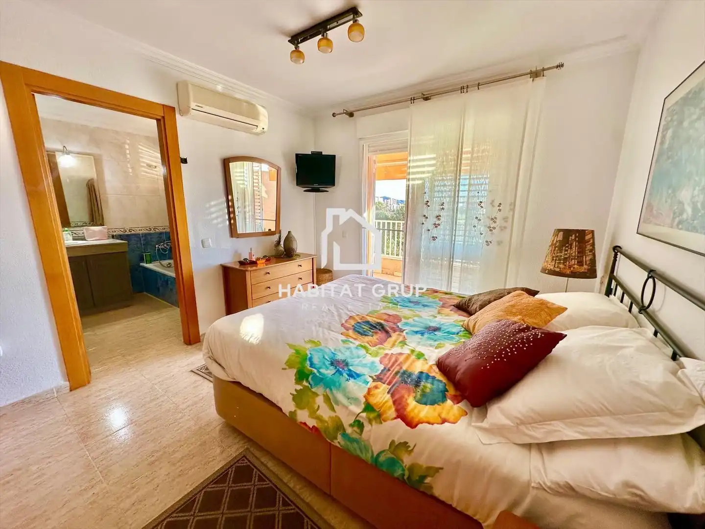 Detached homes for sale in Ses Figueretes - Platja d'en Bossa - Cas Serres