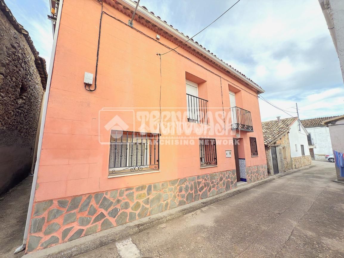 Vista exterior de Casa adosada en venta en Portilla con Calefacción y Amueblado