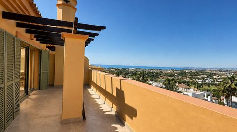 Foto 3 de Casa adosada en venta en El Madroñal, Benahavís