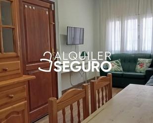 Sala d'estar de Pis de lloguer en Telde amb Terrassa i Moblat