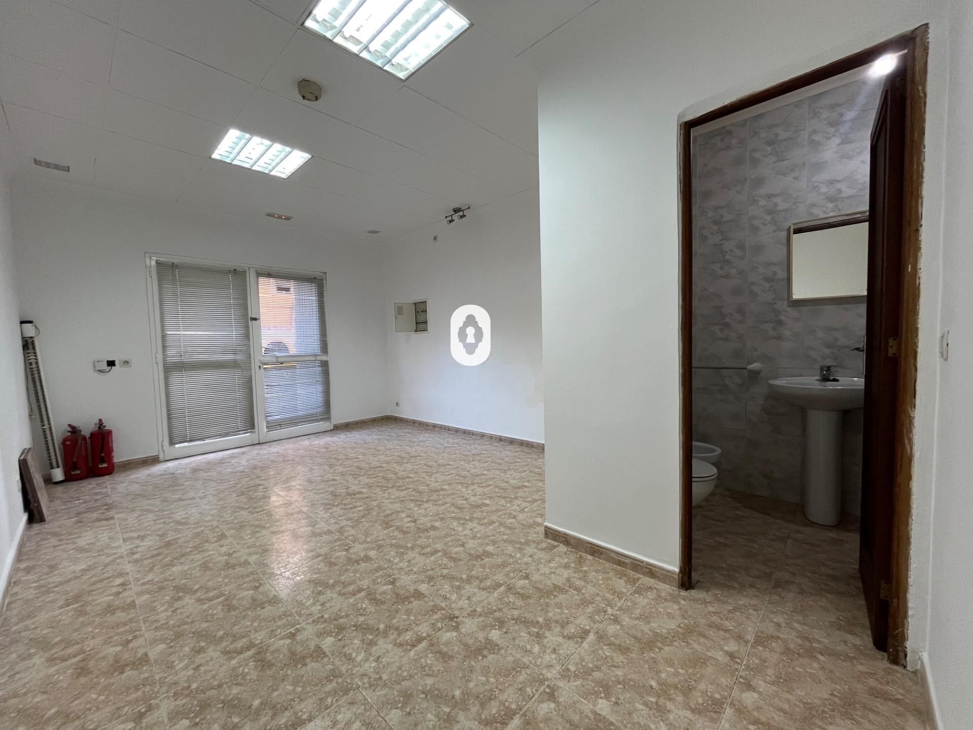 Premises to rent in Inca