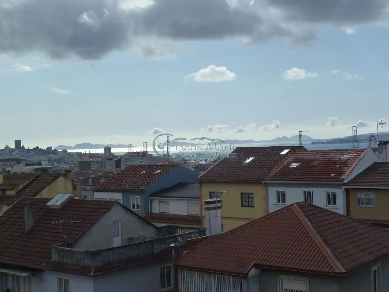 Piso en venta en Vigo  con Calefacción y Balcón