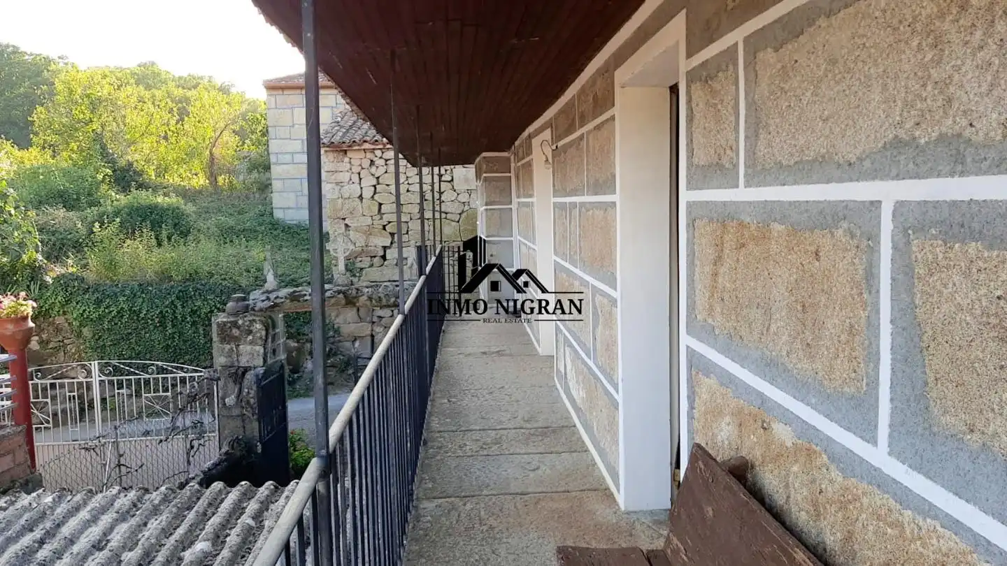 Casa rústica amb terrassa en venda a Outeiro de Laxe, imagen 6