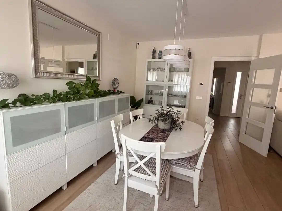 Comedor de Casa o chalet en venta en Moralzarzal con Jardín privado, Trastero y Piscina