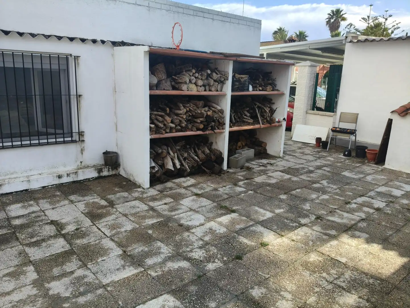 Houses for sale in Chiclana de la Frontera  with Air Conditioner, Swimming Pool and Alarm