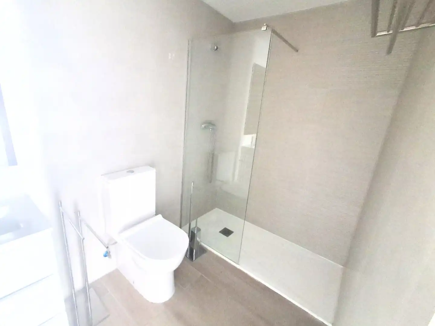 Badezimmer von Wohnung zur Miete in Tres Cantos mit Heizung, Terrasse und Abstellraum