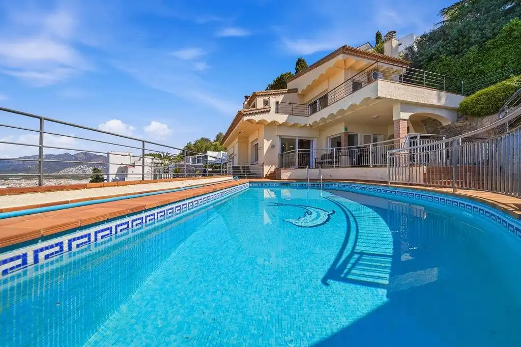Piscina de Casa o chalet en venta en Roses