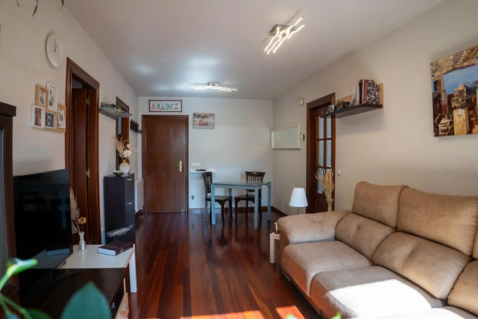 Sala d'estar de Apartament en venda en Gijón  amb Calefacció, Parquet i Traster