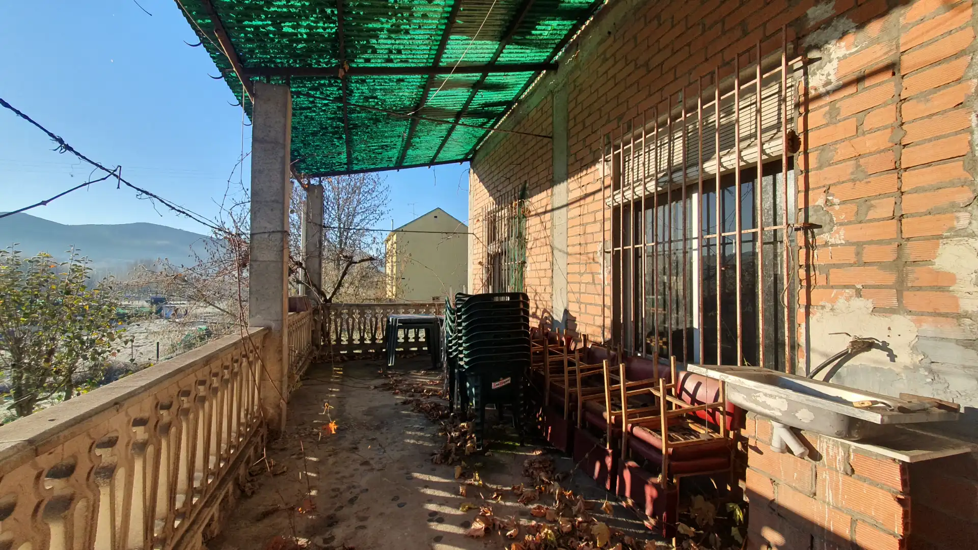 Terrassa de Casa o xalet en venda en Vega de Espinareda amb Calefacció, Jardí privat i Terrassa