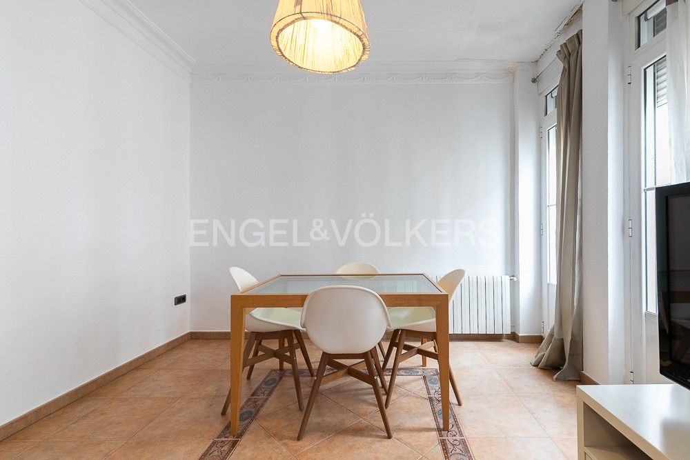Dining room of Flat for rent in  Valencia Capital  with Air Conditioner, Heating and Furnished