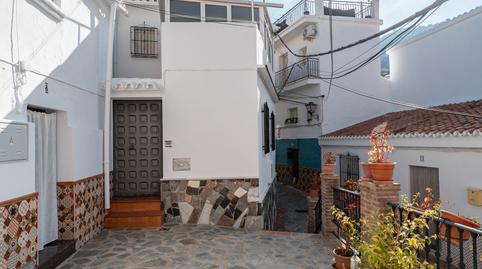 Foto 2 de Casa adosada en venda a Calle Campillos, 8, Sayalonga, Málaga