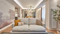 Sala d'estar de Apartament en venda en  Madrid Capital amb Moblat