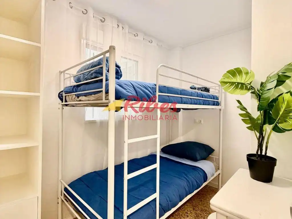 Bedroom of Apartments for sale in Cullera