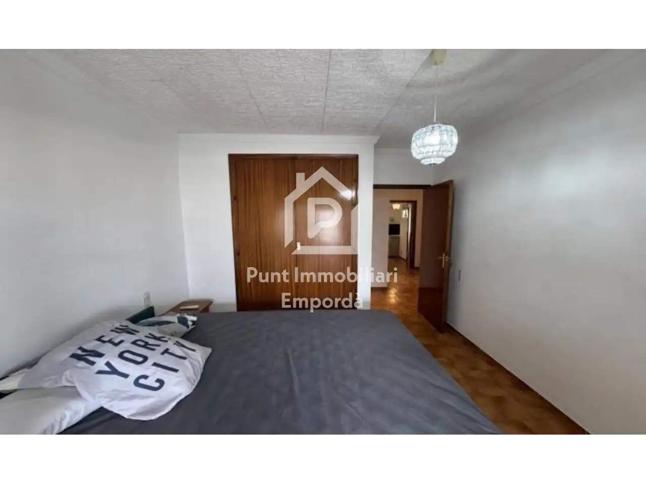 Schlafzimmer von Wohnungen zum Verkauf in Empuriabrava mit Klimaanlage und Terrasse