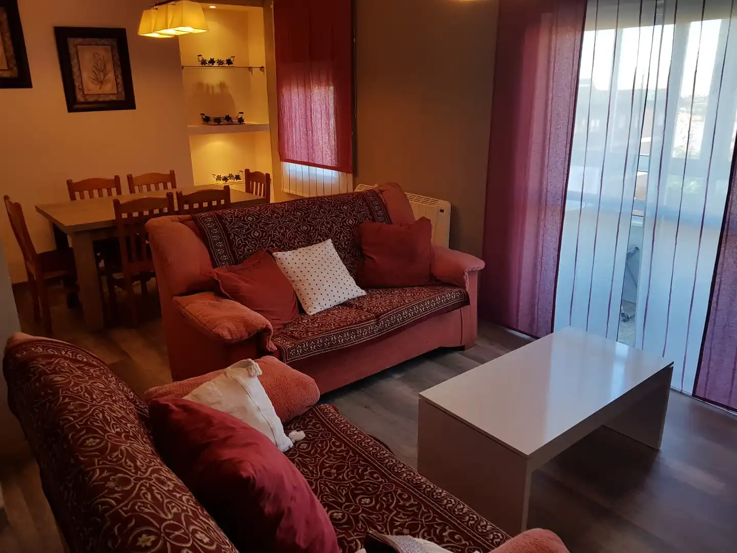 Sala de estar de Piso de alquiler en Cáceres con Aire acondicionado, Calefacción y Terraza