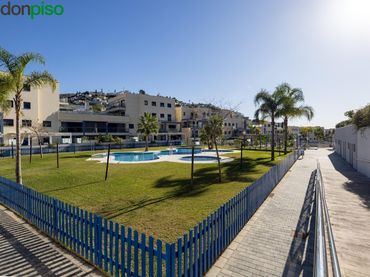 Appartamento con piscina in vendita a PINTOR DOMINGUEZ DE HARO